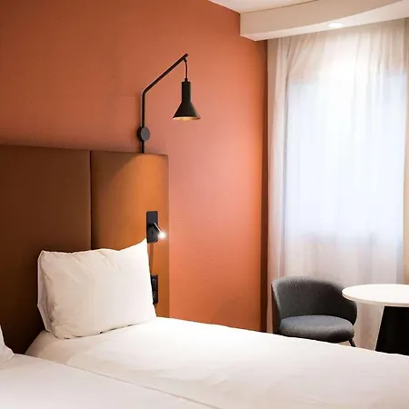 Hotel Ibis Port De Plaisance Caen