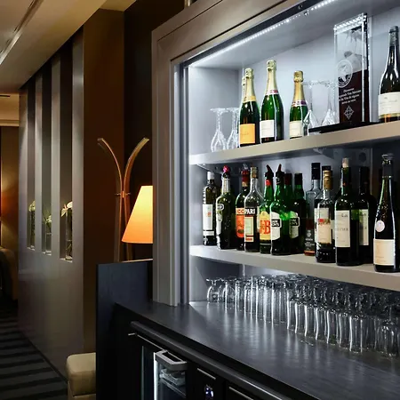 Hotel Ibis Port De Plaisance Caen