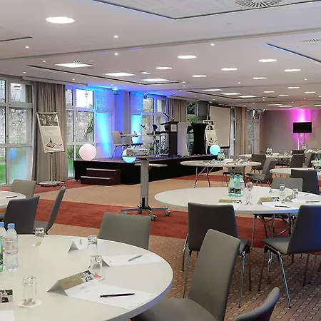 Ibis Centre Hotel 3*