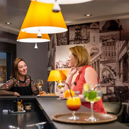 Ibis Port De Plaisance Hotel Caen