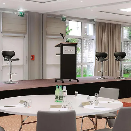 Hotel Ibis Port De Plaisance 3*