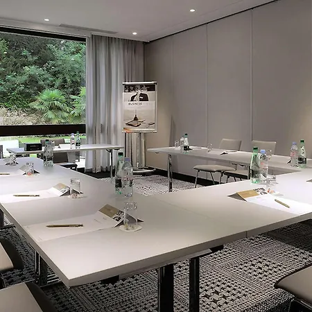 ホテル Ibis Centre 3*