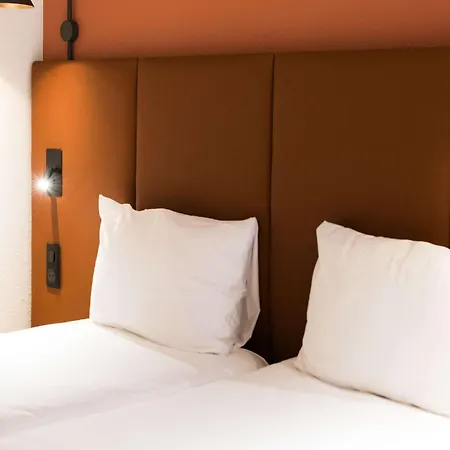 Hotel Ibis Port De Plaisance