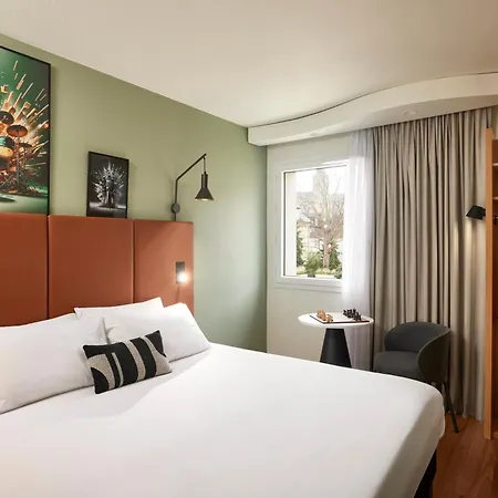 Hotel Ibis Port De Plaisance Caen