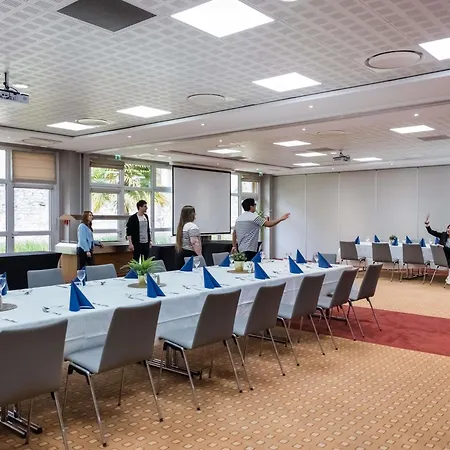 Hotel Ibis Centre 3*