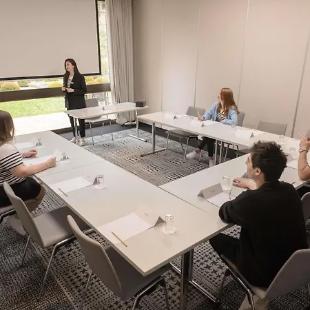 Ibis Port De Plaisance Ξενοδοχείο