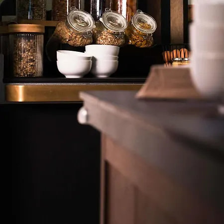 Ibis Port De Plaisance 3*