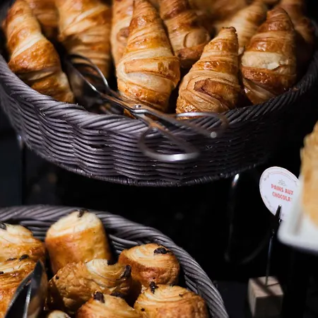 Hotel Ibis Port De Plaisance 3*