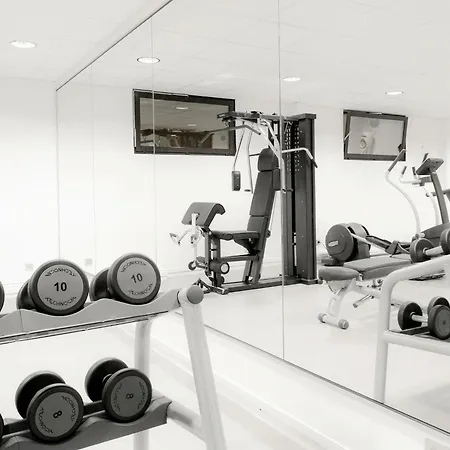 Hotel Ibis Port De Plaisance 3*