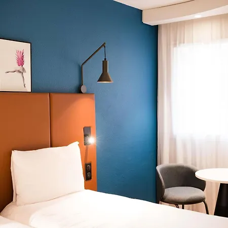 Hotel Ibis Centre 3*