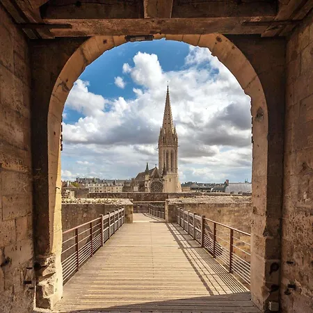 호텔 Ibis Centre 3*