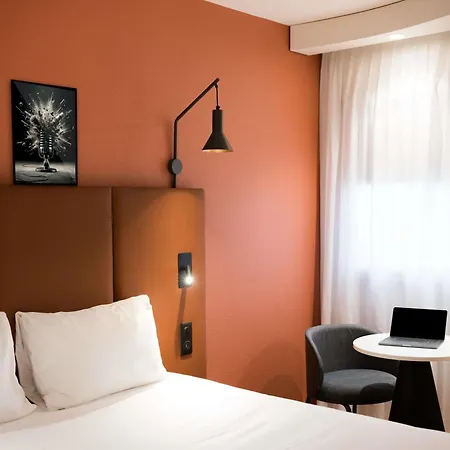 Ξενοδοχείο Ibis Centre 3*