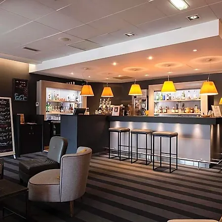 Ibis Centre Hotel 3*