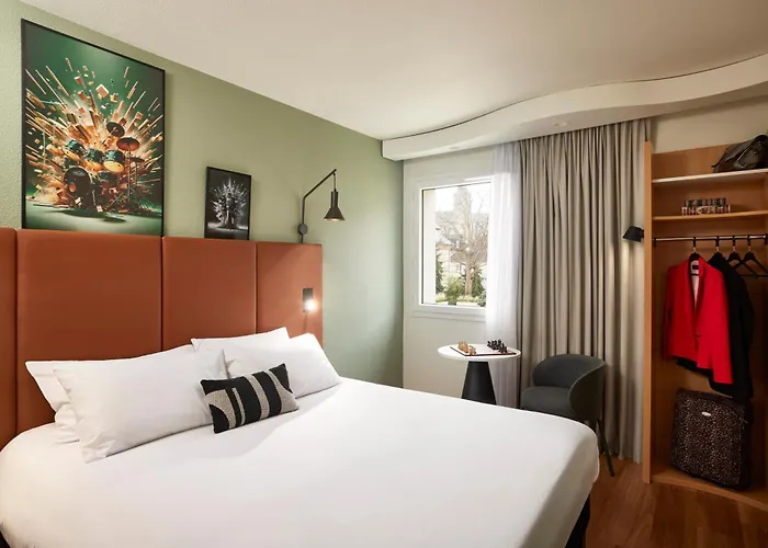 Отель Ibis Centre Кан