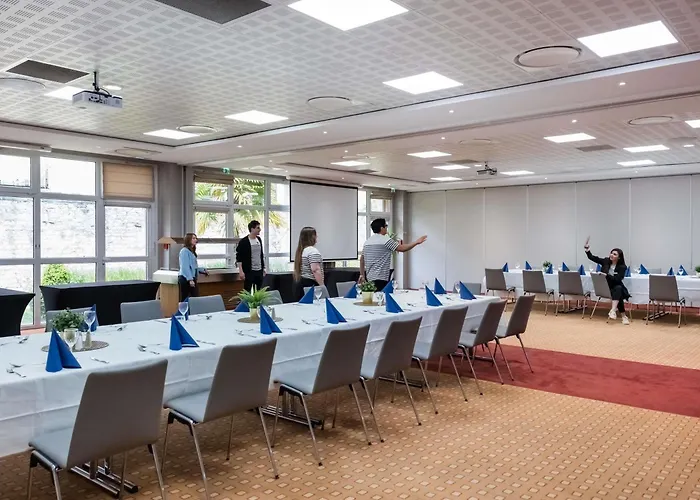 Hotel Ibis Centre 3*