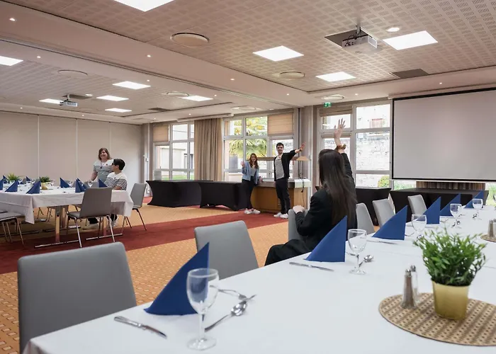 Ibis Centre Отель Кан