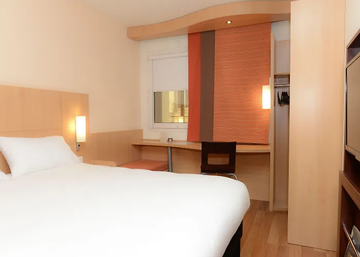 Hotel Ibis Centre 3*