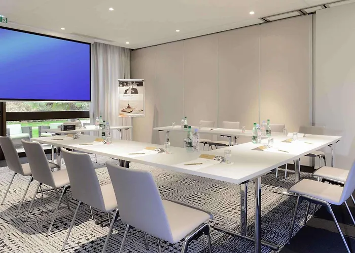 Hotel Ibis Centre 3*