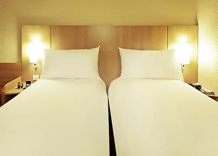 Ibis Centre 3* Кан