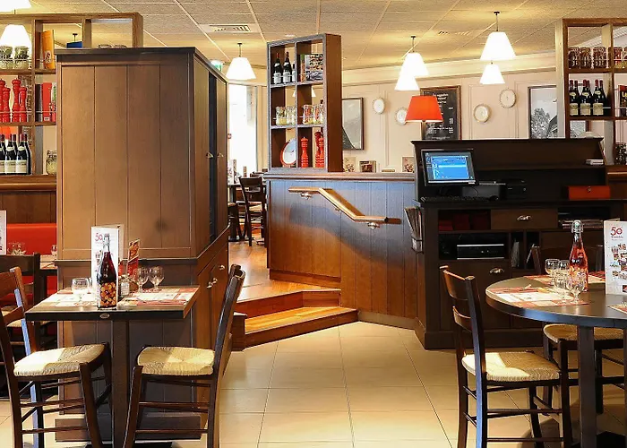 Ibis Centre Отель Кан