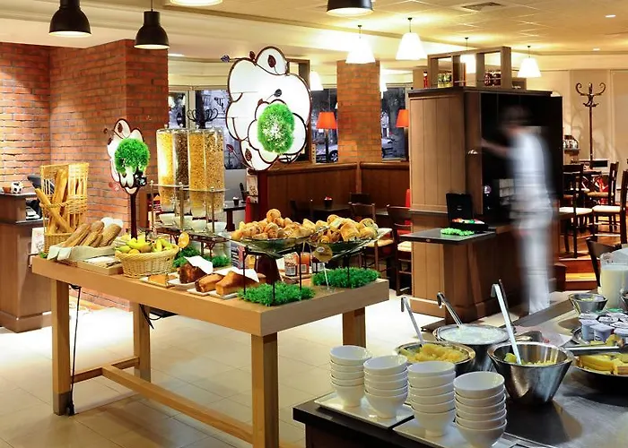 Ibis Centre 3* Кан