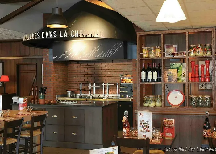 Ibis Centre Отель Кан